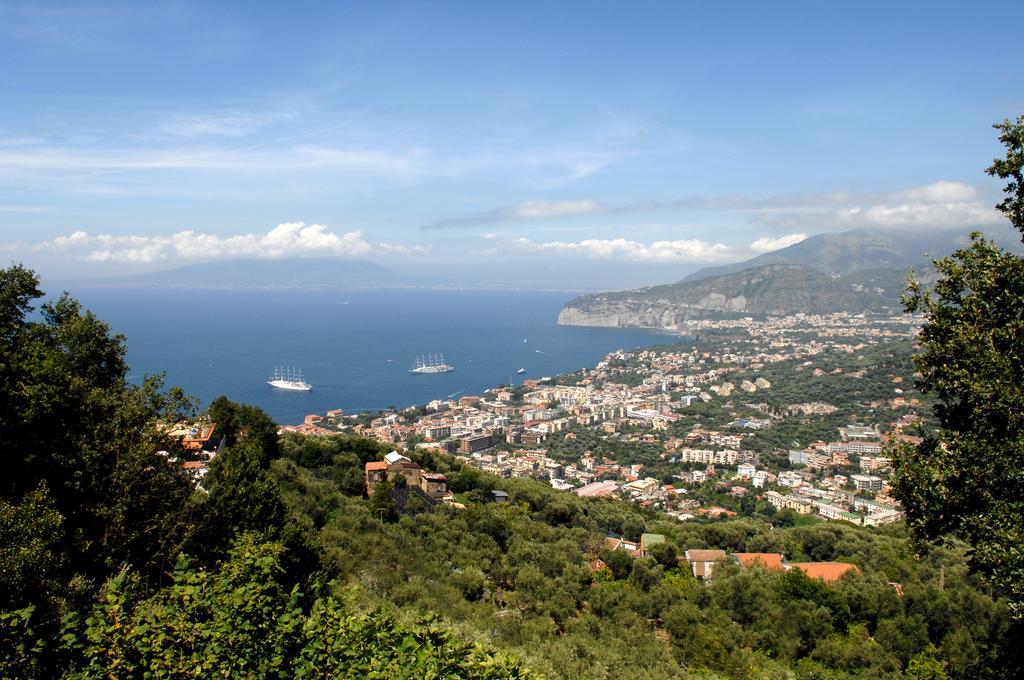 Hotel La Meridiana Sorrento Exterior foto